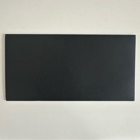 (3 for $15) Chanel paper sleeve unused - Picture 3 of 4